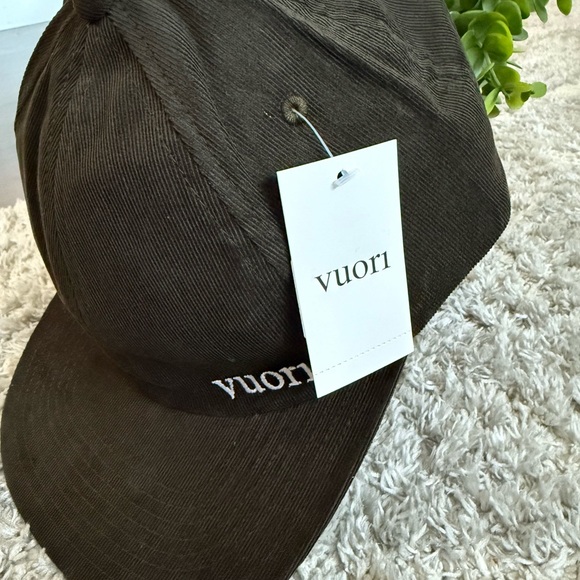 🆕 Vuori Performance Cord Hat - Picture 3 of 7